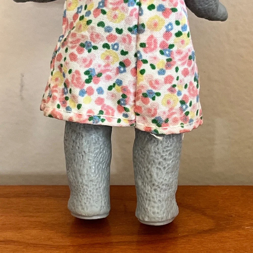 Vintage Madame Alexander Grey Cat Doll Floral Dress Pink‎ Bonnet CNA Marked 5